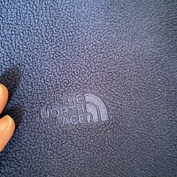 The North Face Men’s Navy Fleece Pullover Large - Picture 4 of 15